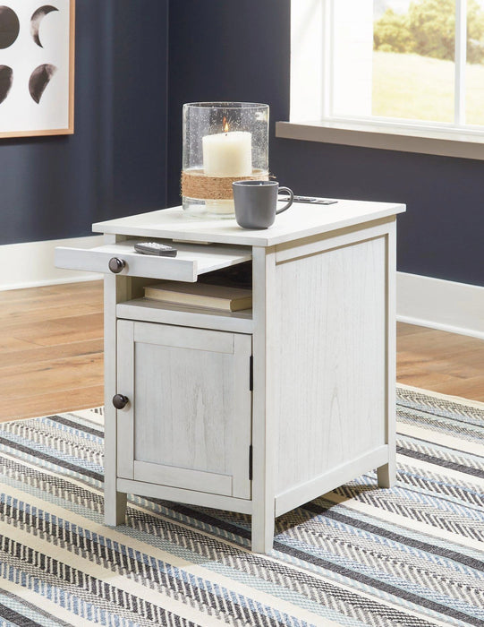 Five Star Furniture - Treytown Chairside End Table