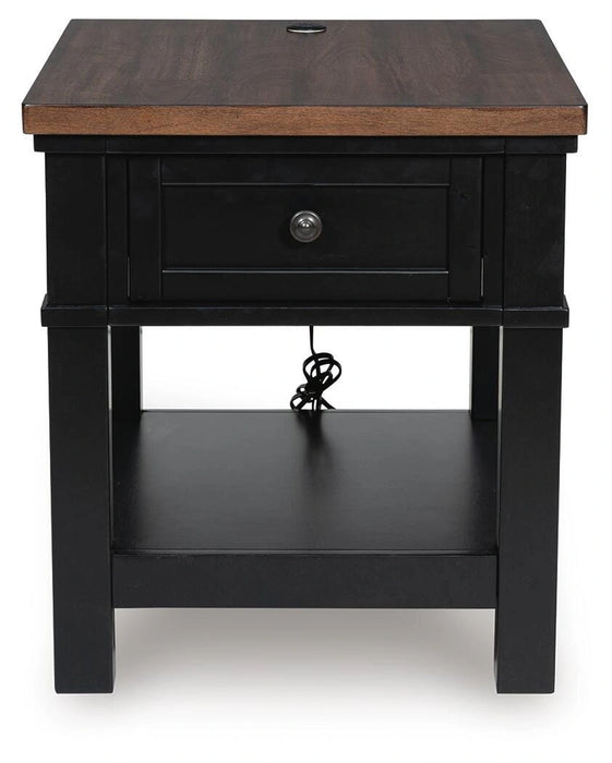 Five Star Furniture - Wildenauer End Table