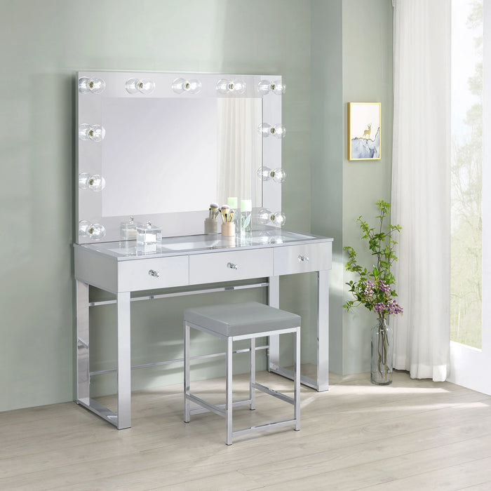 Five Star Furniture - Umbridge Makeup Vanity Stool
