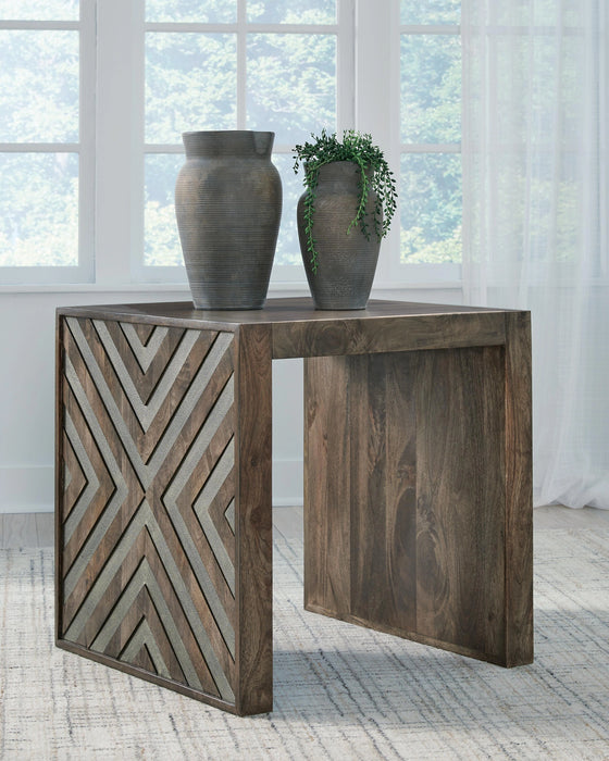 Five Star Furniture - Dreggan End Table