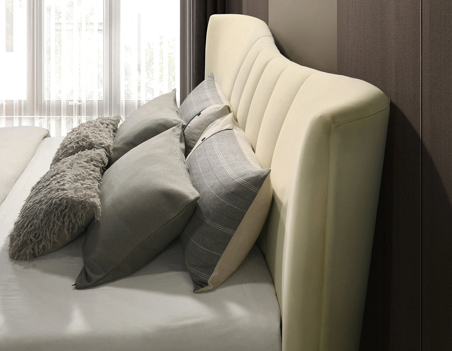 Five Star Furniture - Evelyn Panel Platform Bed