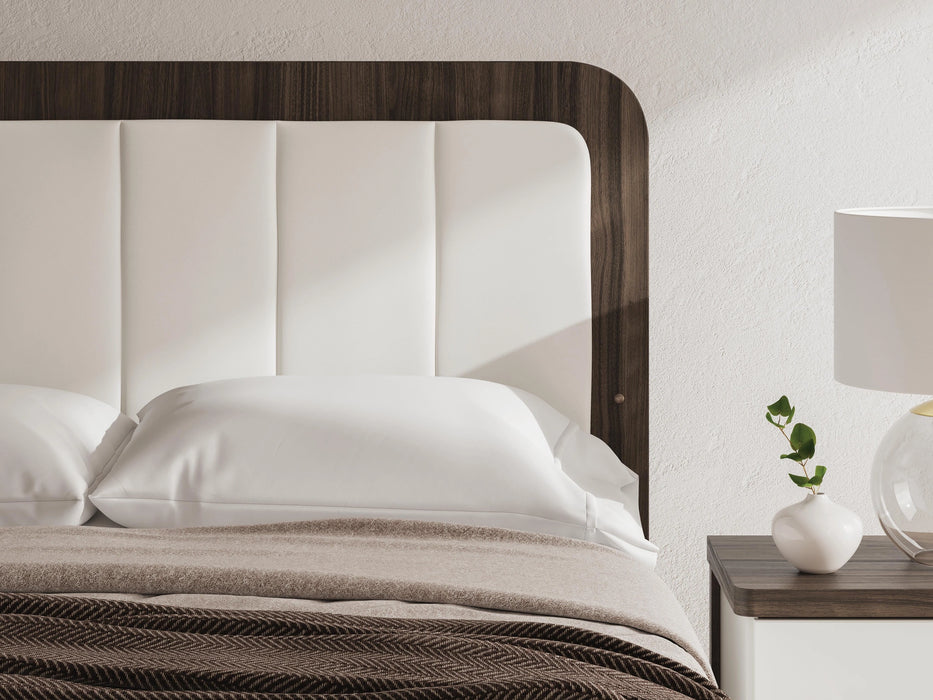 Five Star Furniture - Kendanport Upholstered Bed