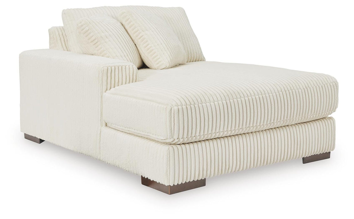 Five Star Furniture - Lindyn Sectional with Chaise