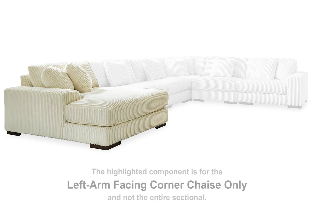 Five Star Furniture - Lindyn Sectional with Chaise