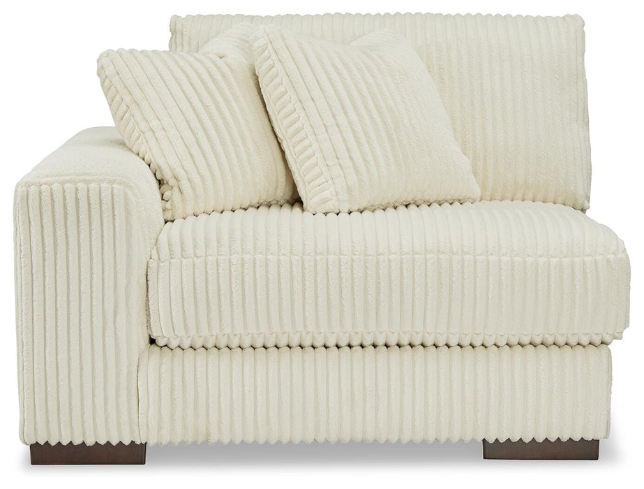 Five Star Furniture - Lindyn Sectional with Chaise