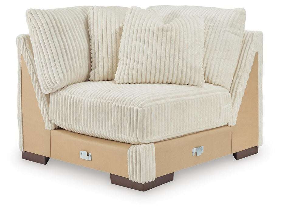 Five Star Furniture - Lindyn Sectional with Chaise