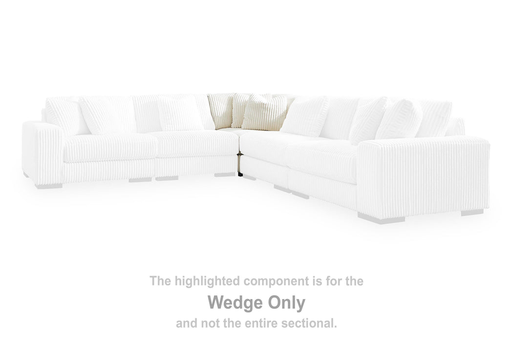 Five Star Furniture - Lindyn Sectional with Chaise