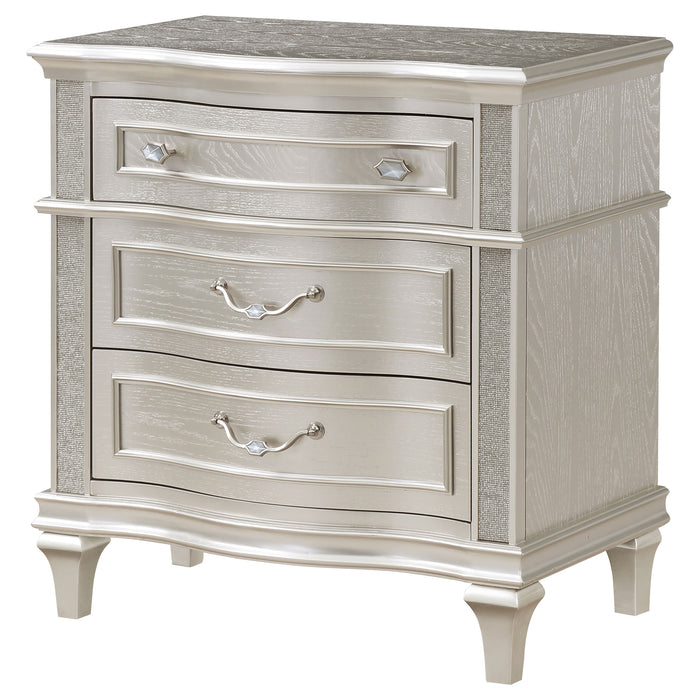 Five Star Furniture - Evangeline 3-drawer Nightstand Silver Oak