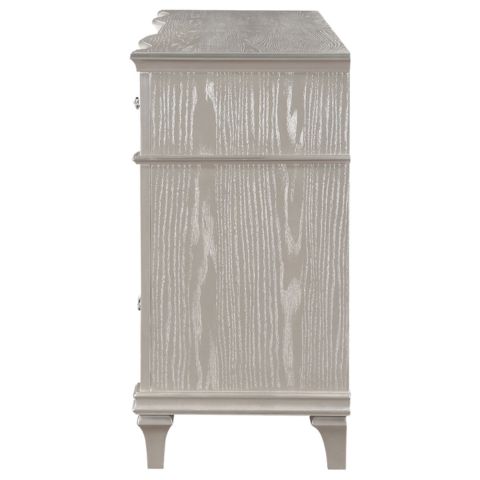 Five Star Furniture - Evangeline 9-drawer Dresser Silver Oak