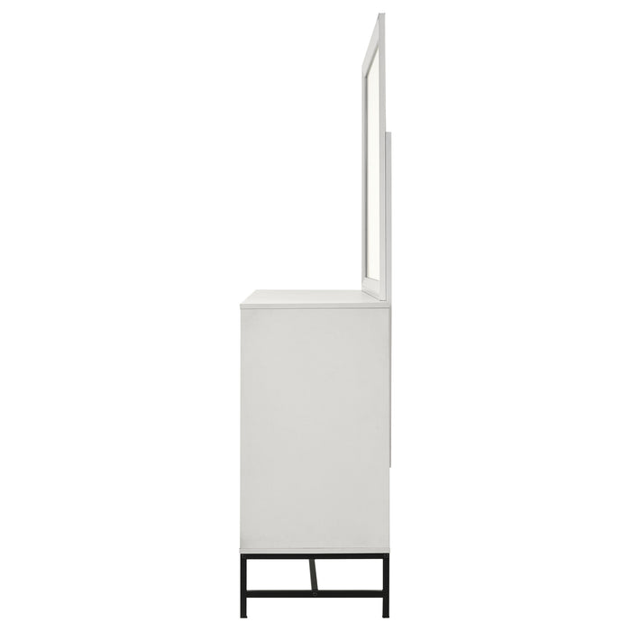 Five Star Furniture - Sonora Dresser with Mirror