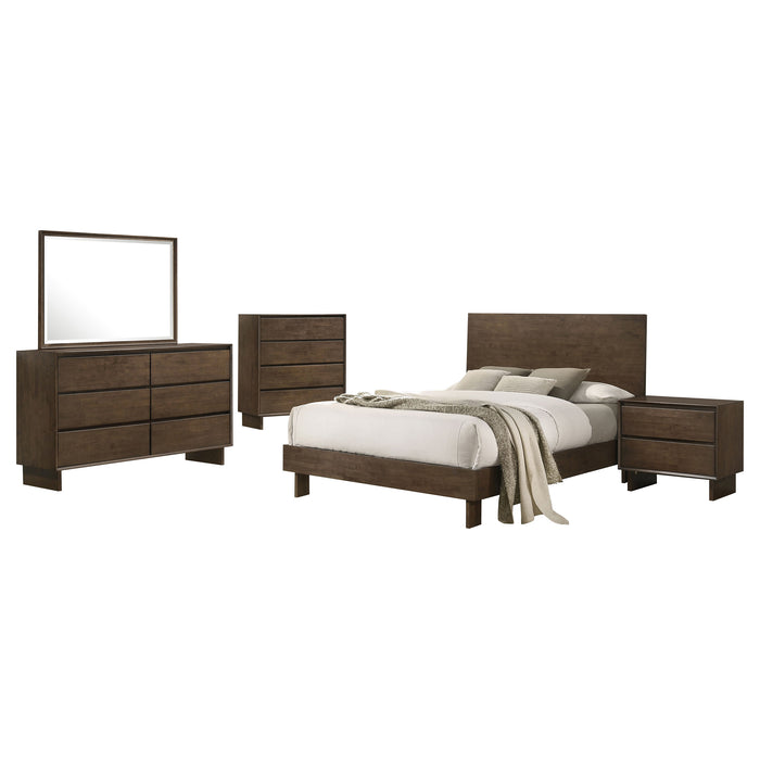 Glenwood 4 & 5 Piece Bedroom Set Eastren king & Queen