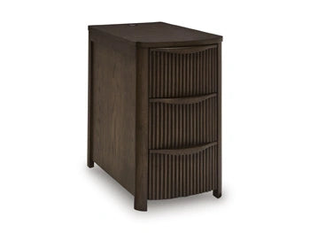 Five Star Furniture - Camdill Chairside End Table