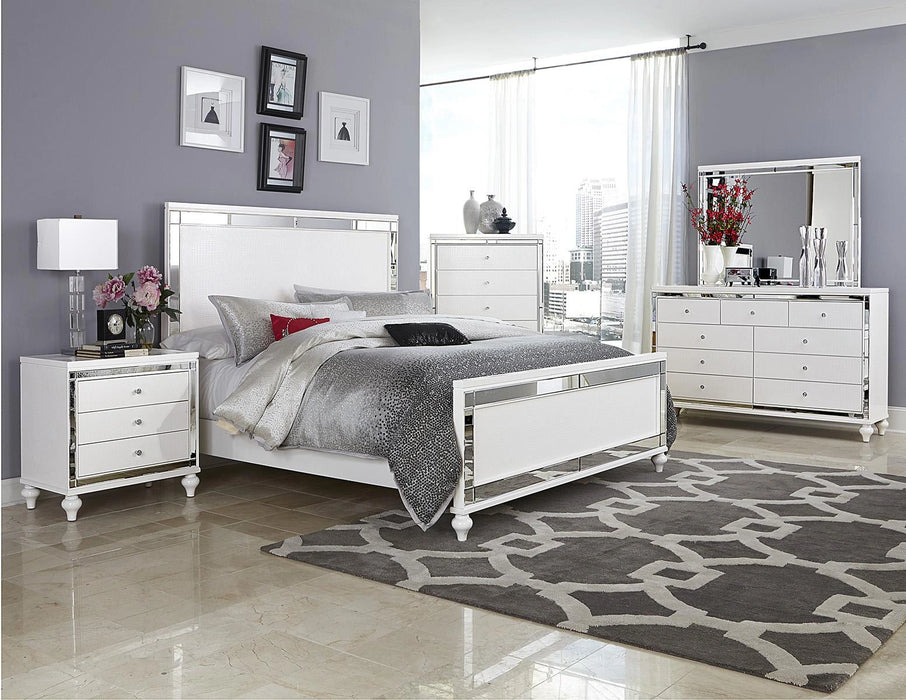 Five Star Furniture - Alonza 3 Drawer Nightstand in White 1845-4