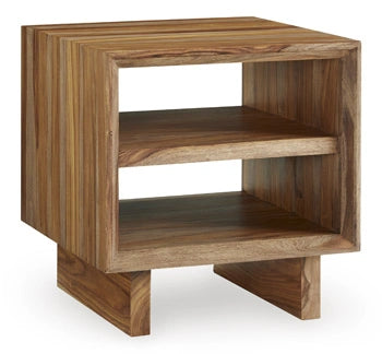 Five Star Furniture - Dressonni End Table