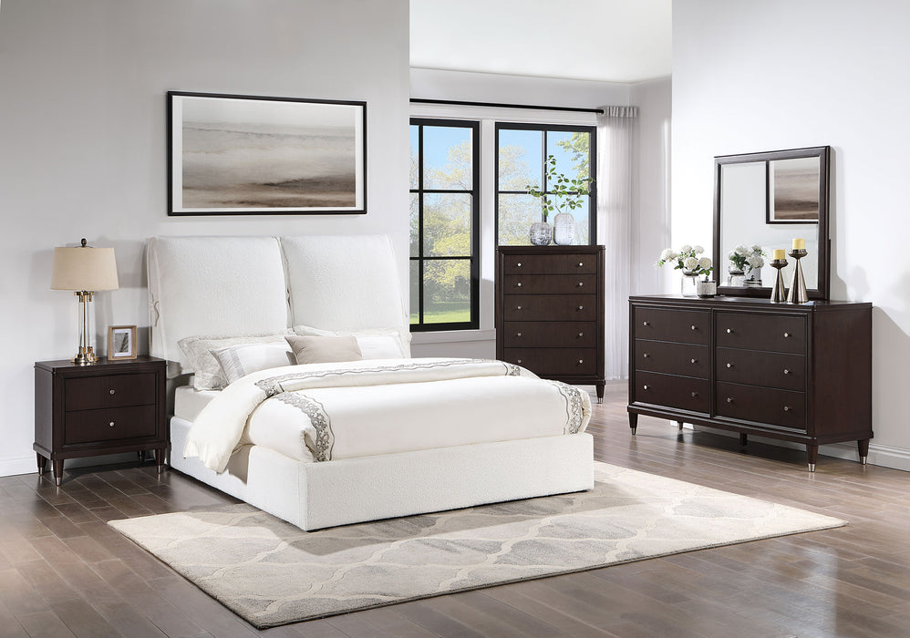Five Star Furniture - Gwendoline Panel Platform Bed