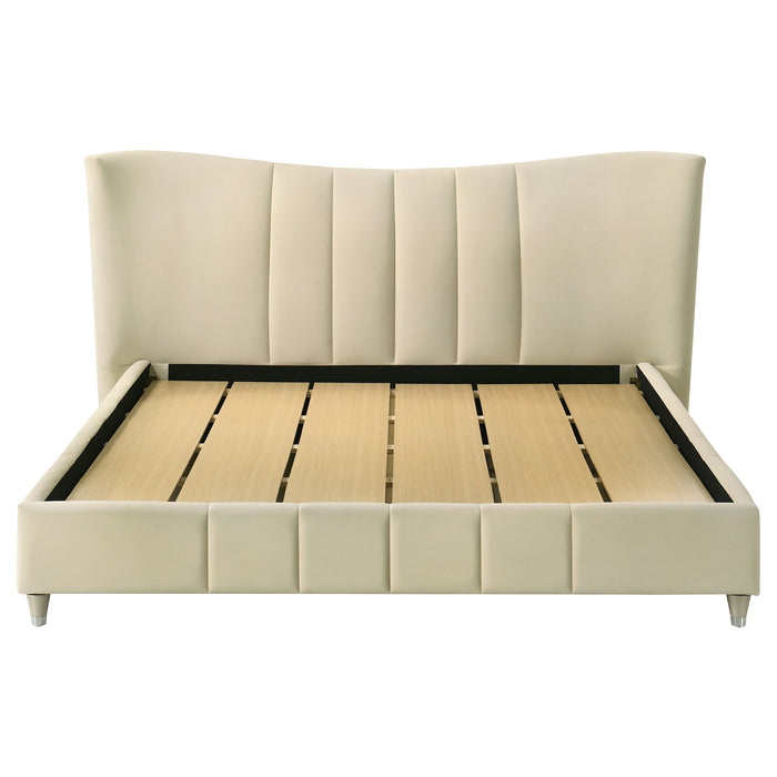Five Star Furniture - Evelyn Panel Platform Bed