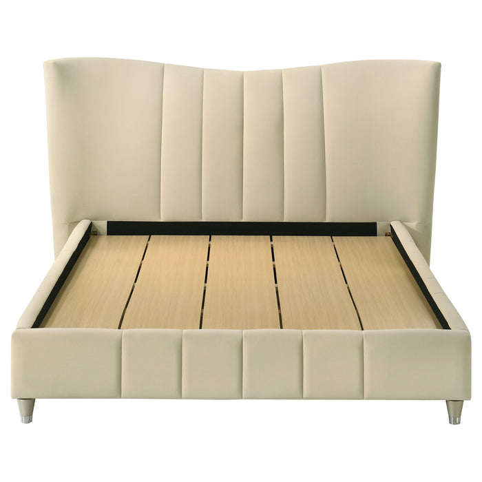 Five Star Furniture - Evelyn Panel Platform Bed