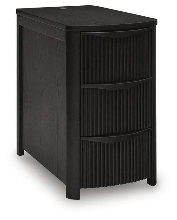 Five Star Furniture - Camdill Chairside End Table
