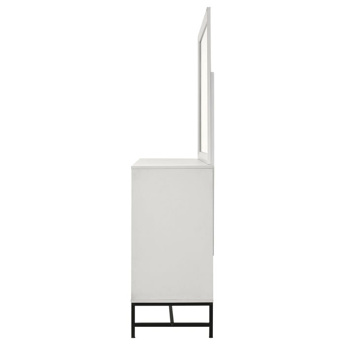 Five Star Furniture - Sonora Dresser with Mirror