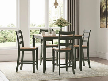 Five Star Furniture - Gesthaven Counter Height Dining Table and 4 Barstools (Set of 5)
