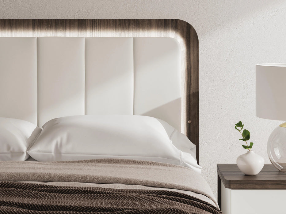 Five Star Furniture - Kendanport Upholstered Bed