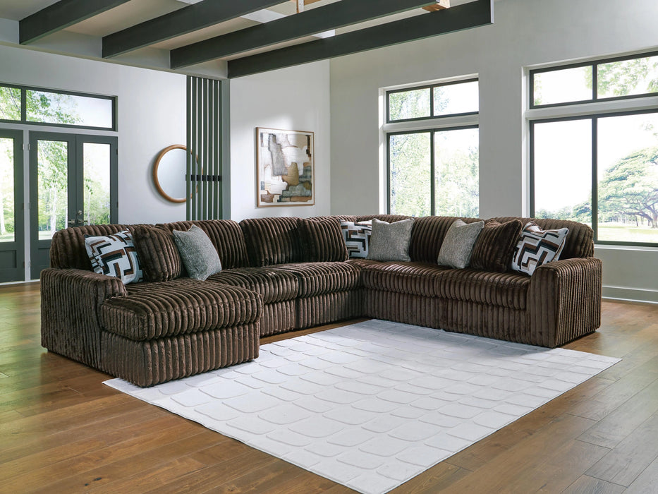 Five Star Furniture - Midnight-Madness Sectional with Chaise