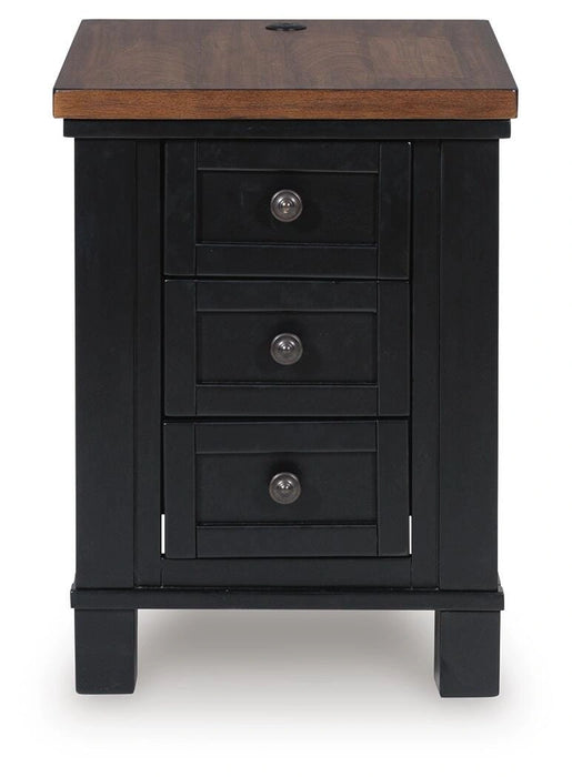 Five Star Furniture - Wildenauer Chairside End Table