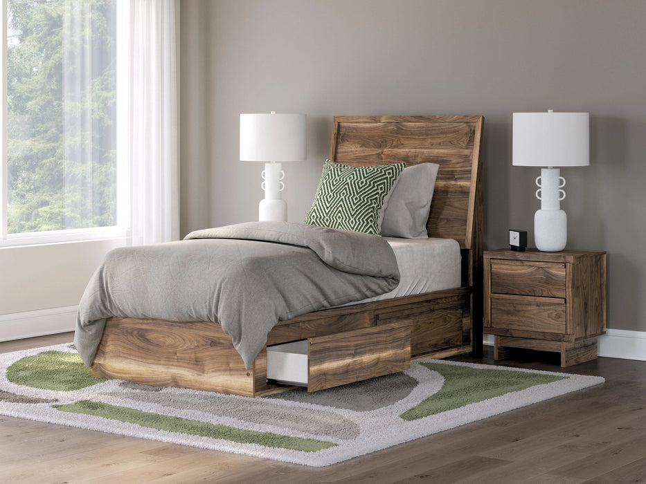 Five Star Furniture - Chirason Bed