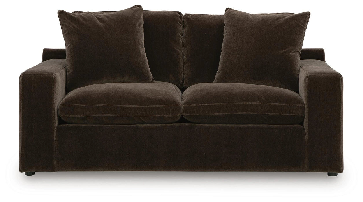 Five Star Furniture - Maxton Heights Loveseat
