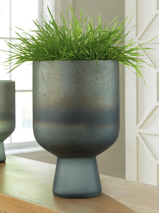 Five Star Furniture - Pennmore Vase