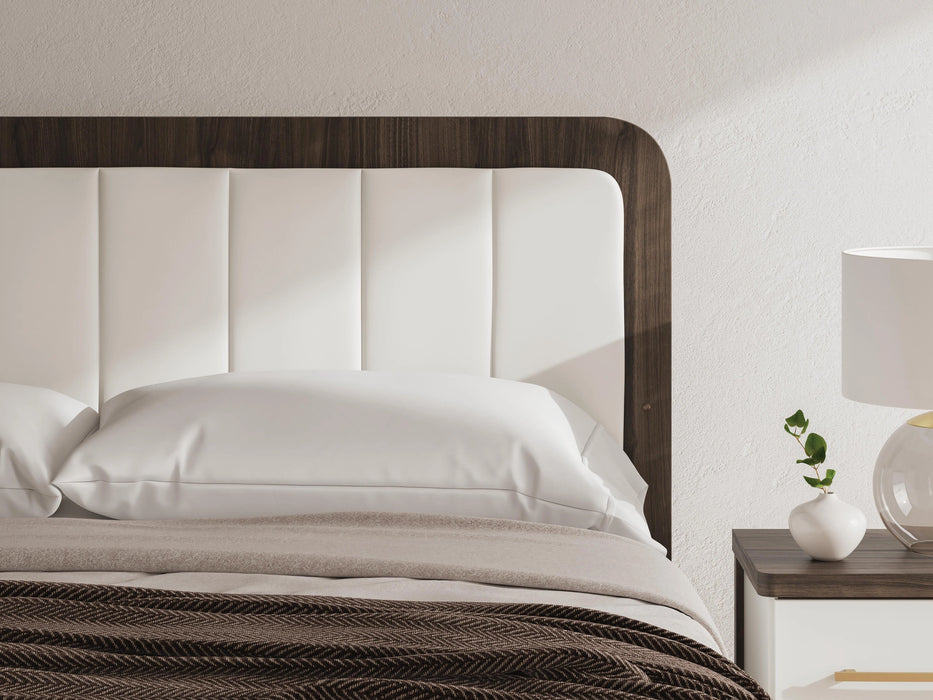 Five Star Furniture - Kendanport Upholstered Bed
