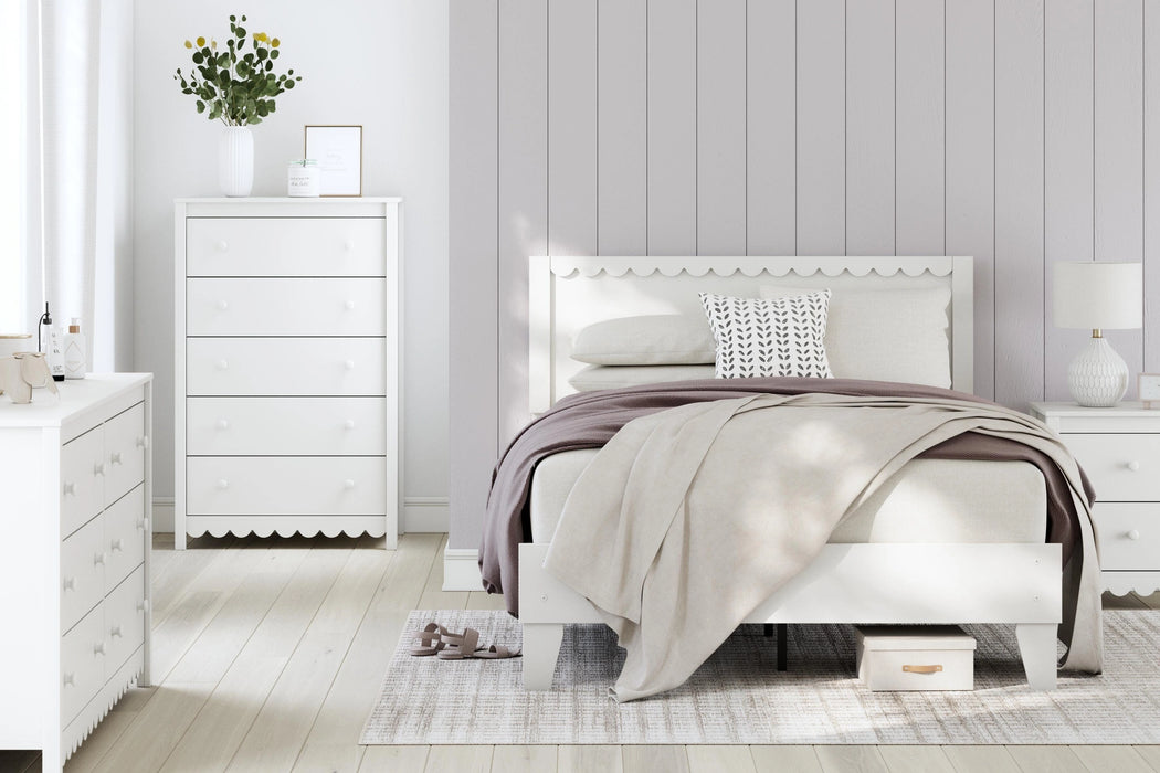 Five Star Furniture - Hallityn Chest of Drawers