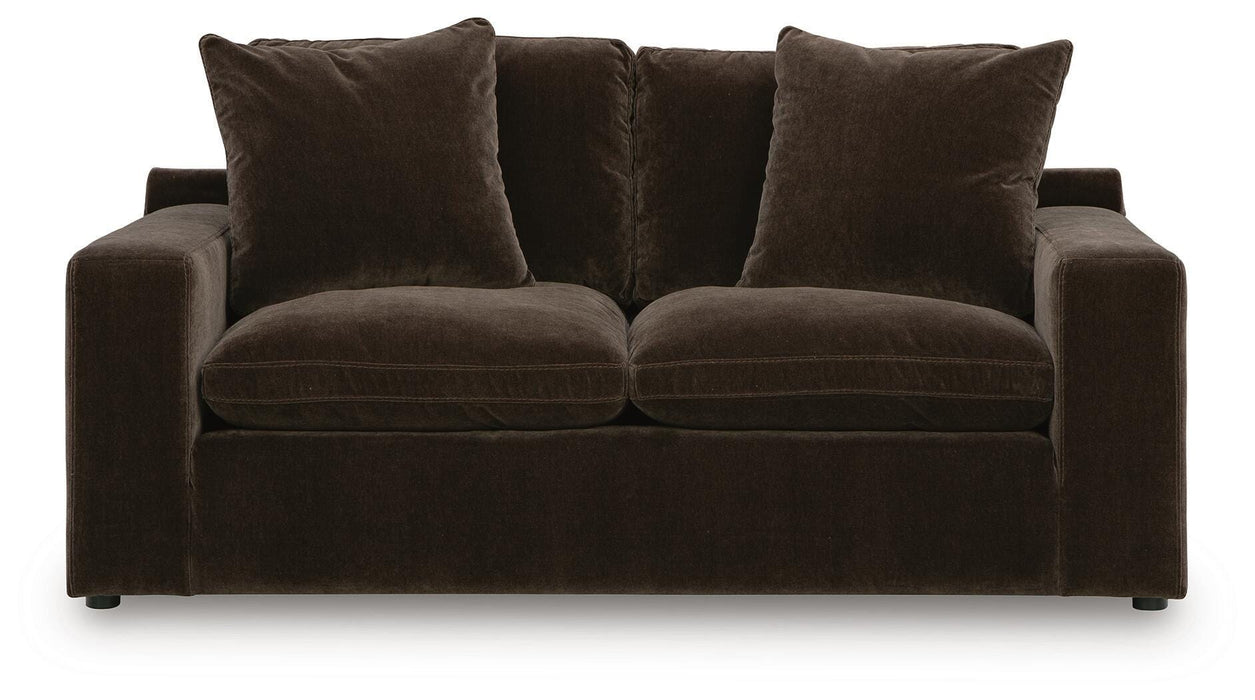 Five Star Furniture - Maxton Heights Loveseat