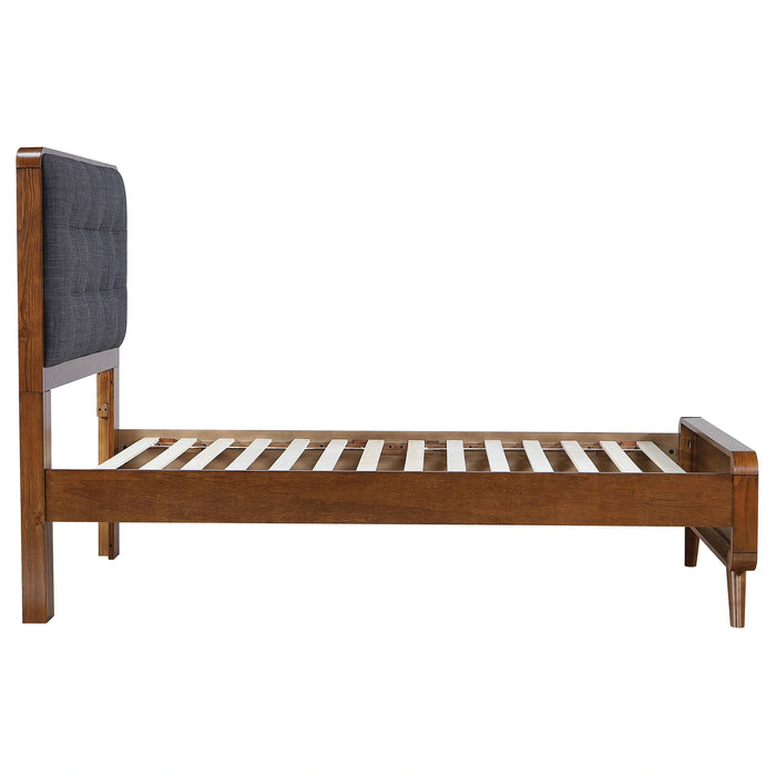 Five Star Furniture - Robyn Panel Platform Bed