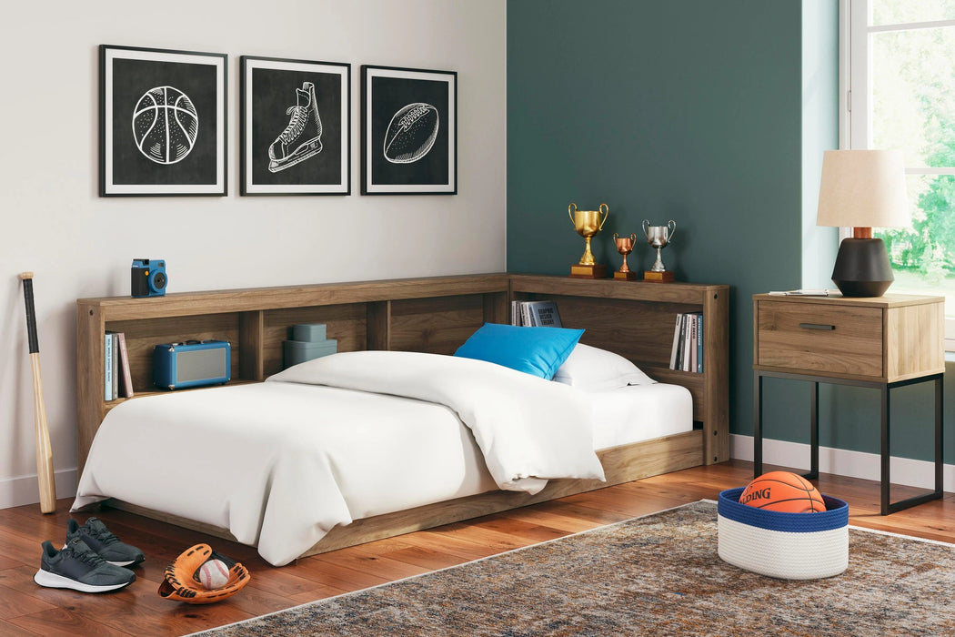 Five Star Furniture - Deanlow Bed