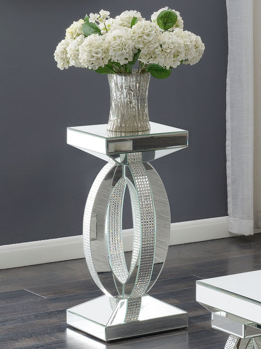 Five Star Furniture - Amalia End Table