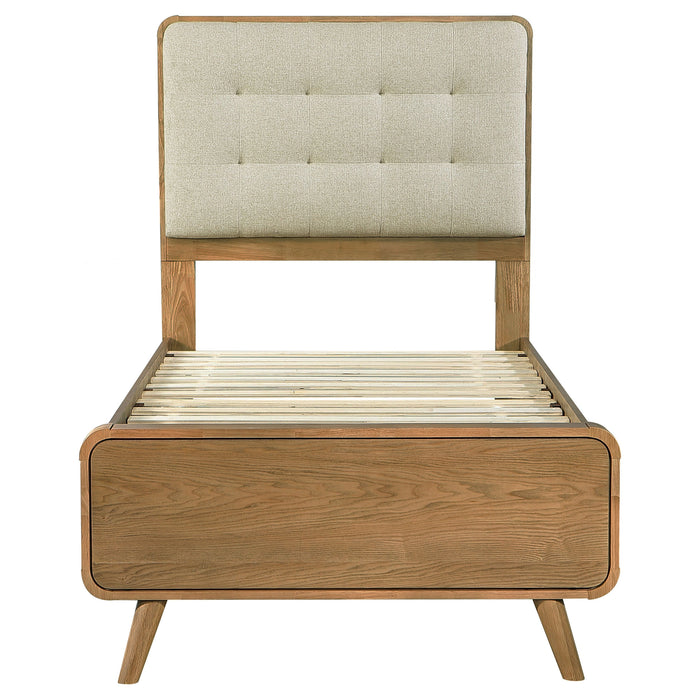 Five Star Furniture - Robyn Panel Platform Bed