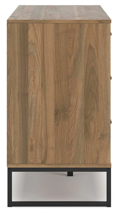 Five Star Furniture - Deanlow Bedroom Package