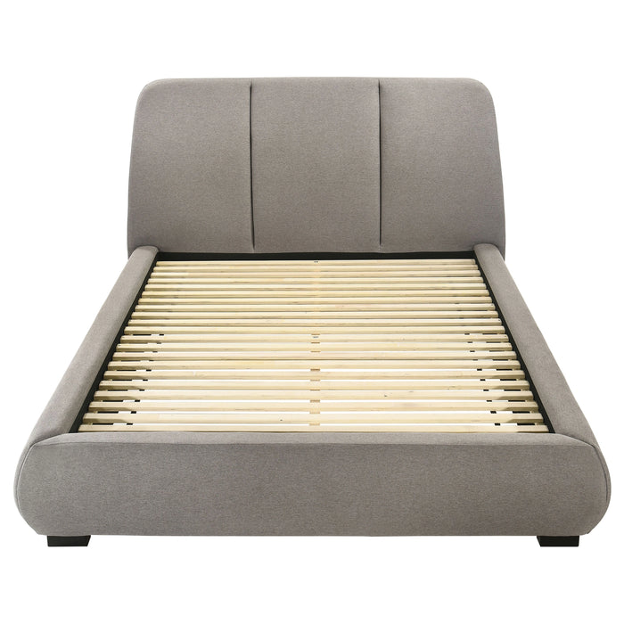 Five Star Furniture - Mokena Panel Platform Bed