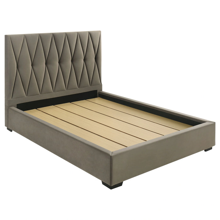 Five Star Furniture - Delsea Panel Platform Bed