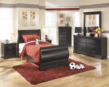 Five Star Furniture - Huey Vineyard Dresser and Mirror