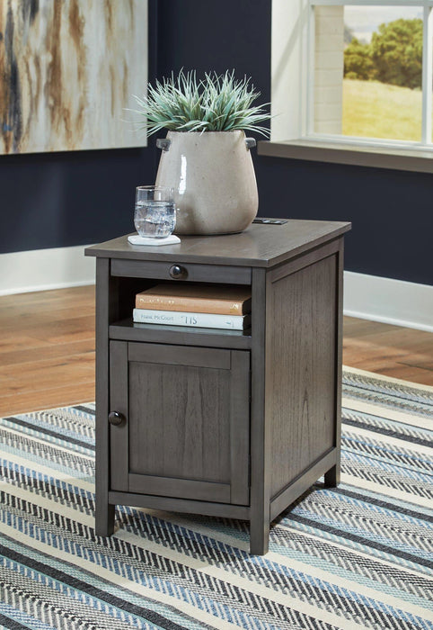 Five Star Furniture - Treytown Chairside End Table