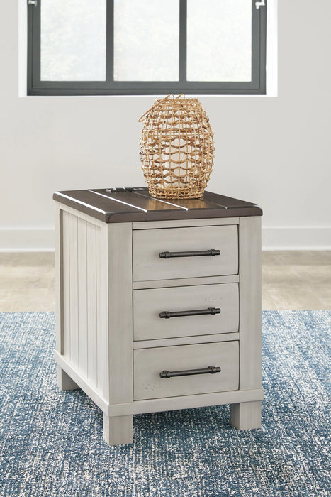 Five Star Furniture - Darborn Chairside End Table