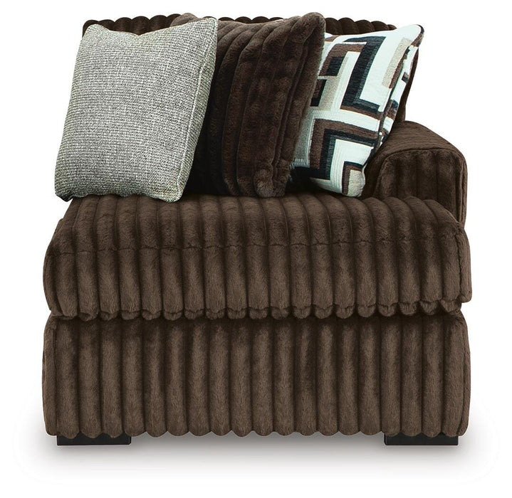 Five Star Furniture - Midnight-Madness Sectional with Chaise