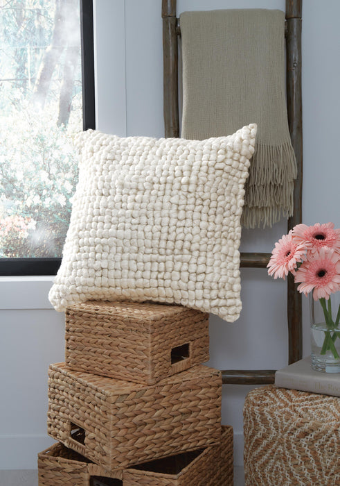 Five Star Furniture - Aavie Pillow