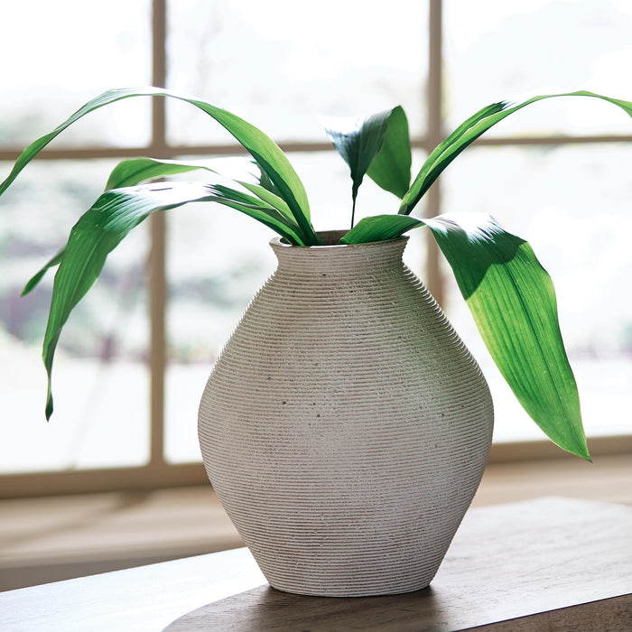 Five Star Furniture - Hannela Vase