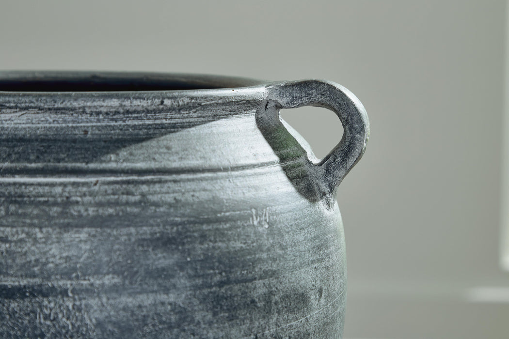 Five Star Furniture - Meadie Vase