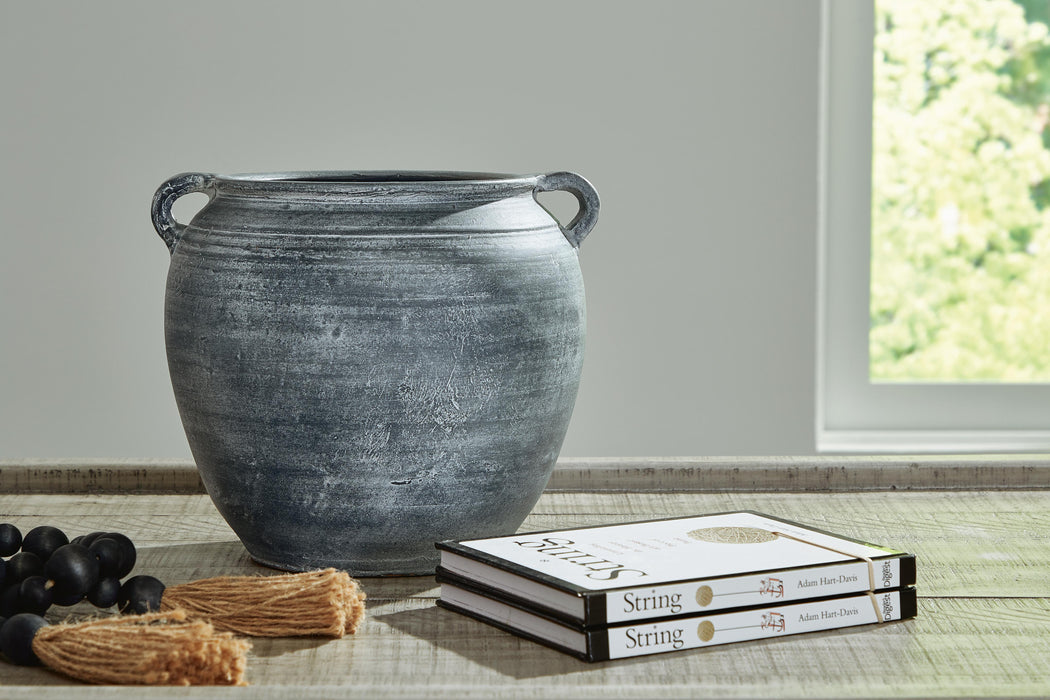 Five Star Furniture - Meadie Vase