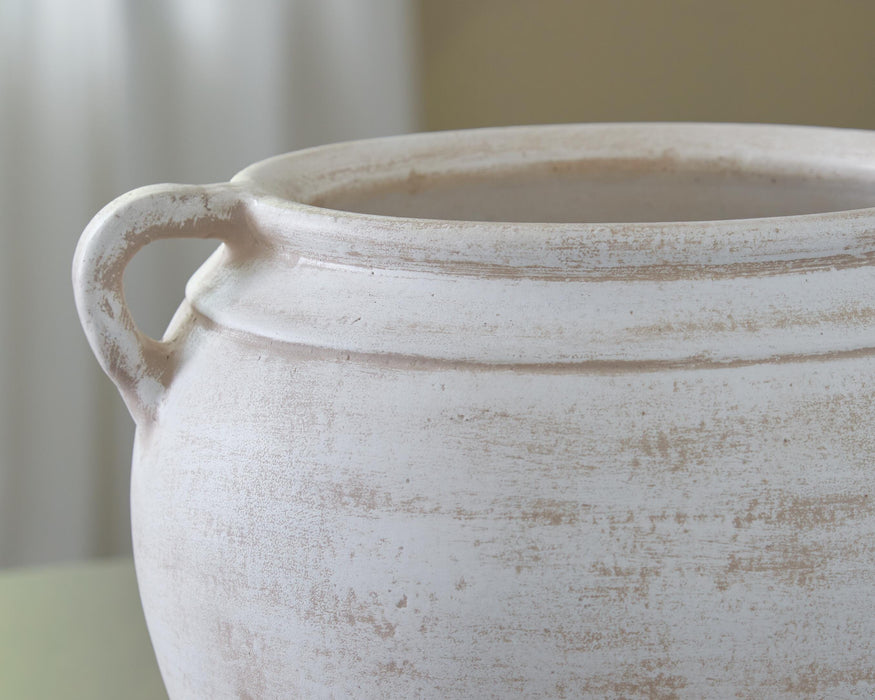 Five Star Furniture - Meadie Vase