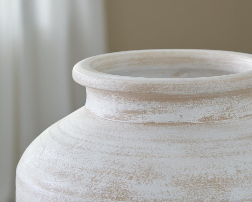 Five Star Furniture - Meadie Vase